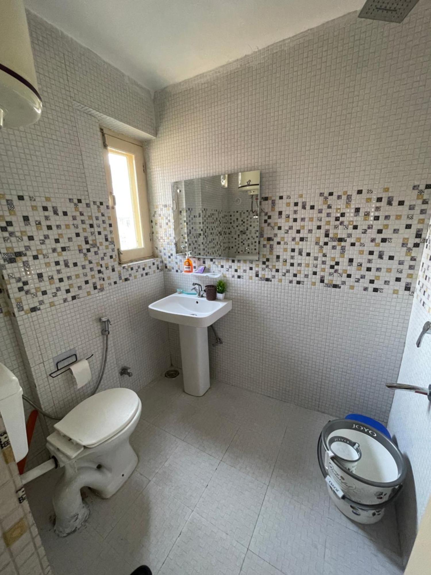 The Khayabaan - Luxurious Home Stay Away From Home Srīnagar Extérieur photo